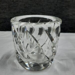 Hielera de cristal tallada, importada y sellada en perfecto estado