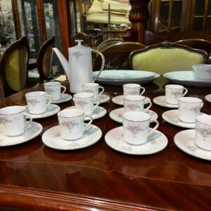 Juego de café Tsuji para 12 personas de muy lindo motivo