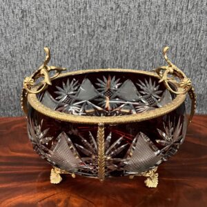 Centro de mesa en cristal checoslovaco con montura en bronce macizo