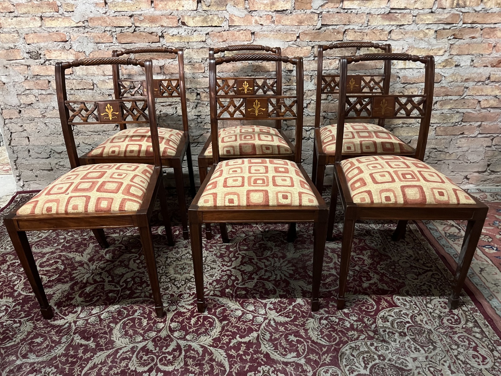 6 sillas y 2 sillones de cabecera estilo inglés listo para tu living