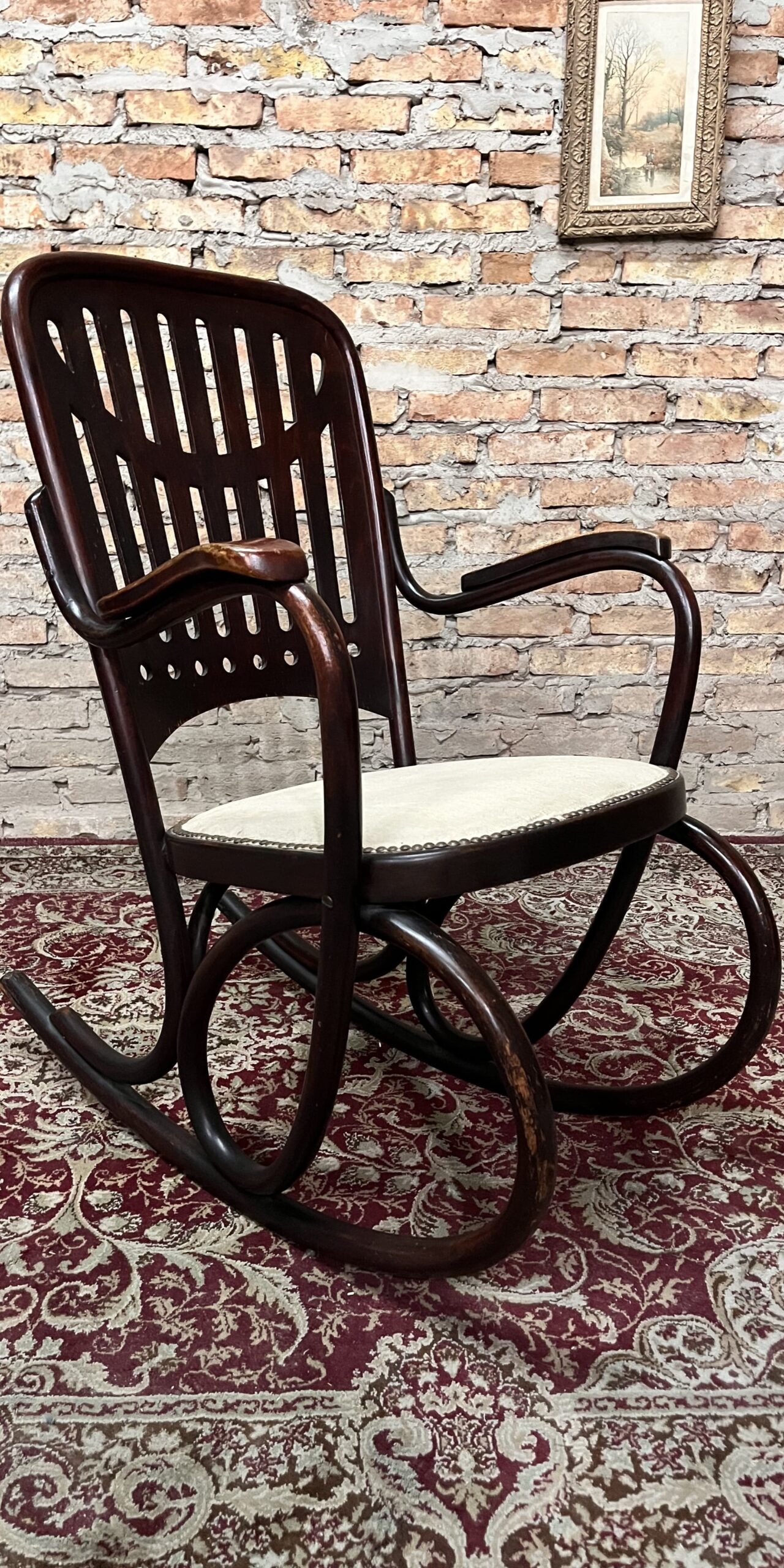 mecedora thonet antigua en muy buen estado con poco uso - Imagen 2