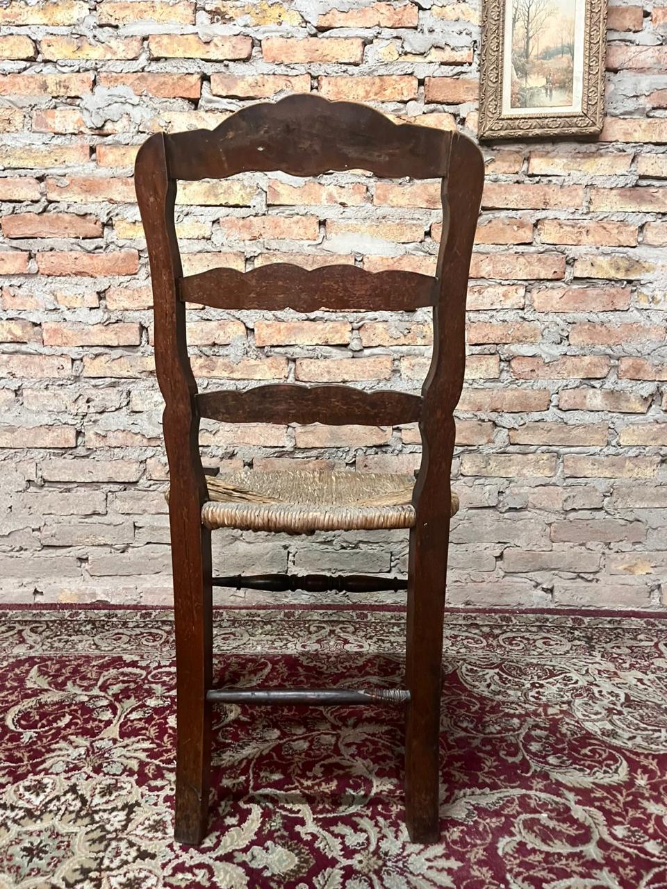 Silla de dormitorio estilo provenzal empajada de buena calidad - Imagen 3