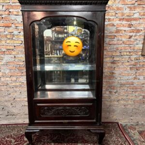 Vitrina una puerta reinana en roble de Eslavonia con vidrios biselados