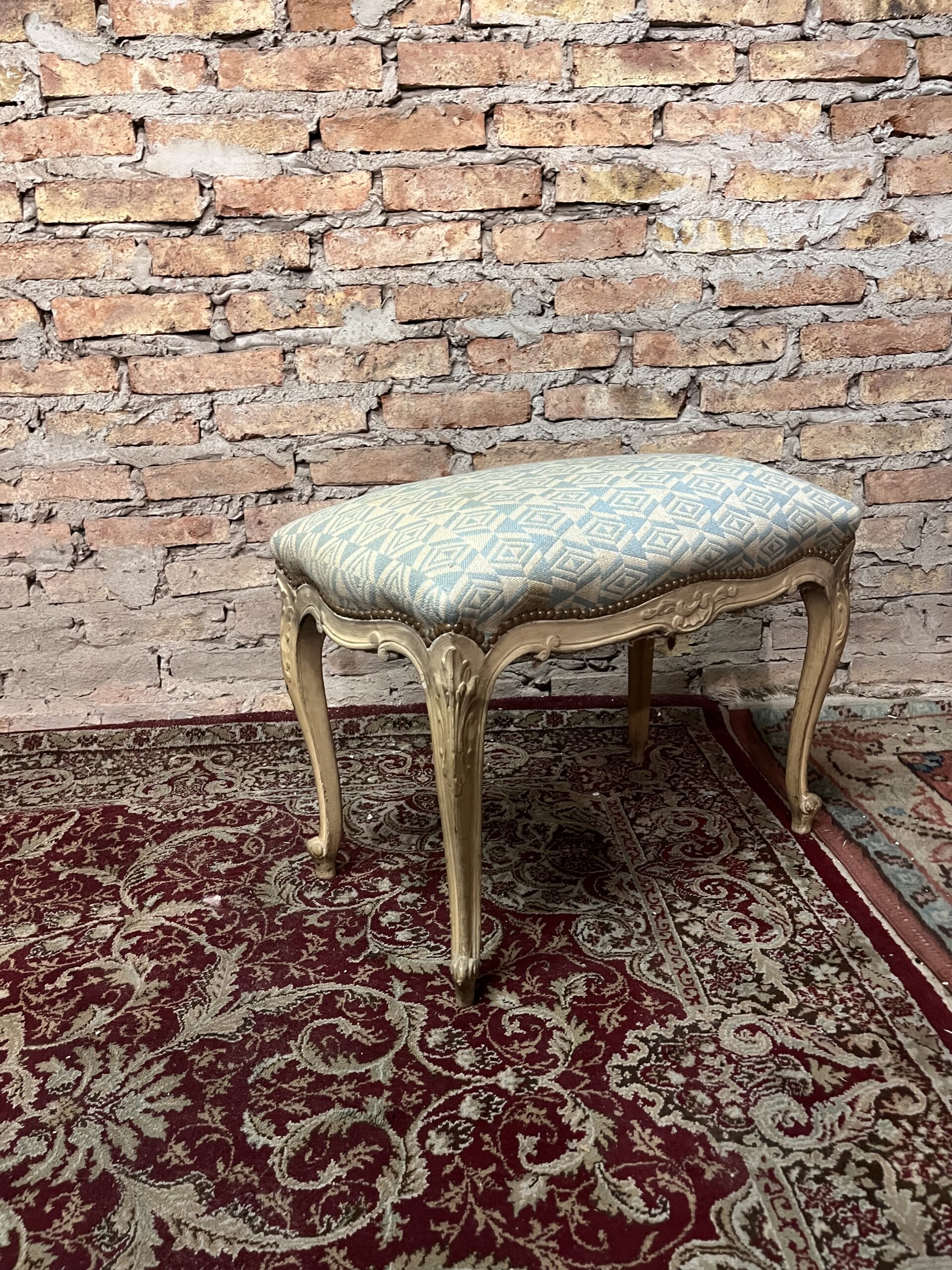 banqueta francesa Luis xv patinada con su tela original - Imagen 2