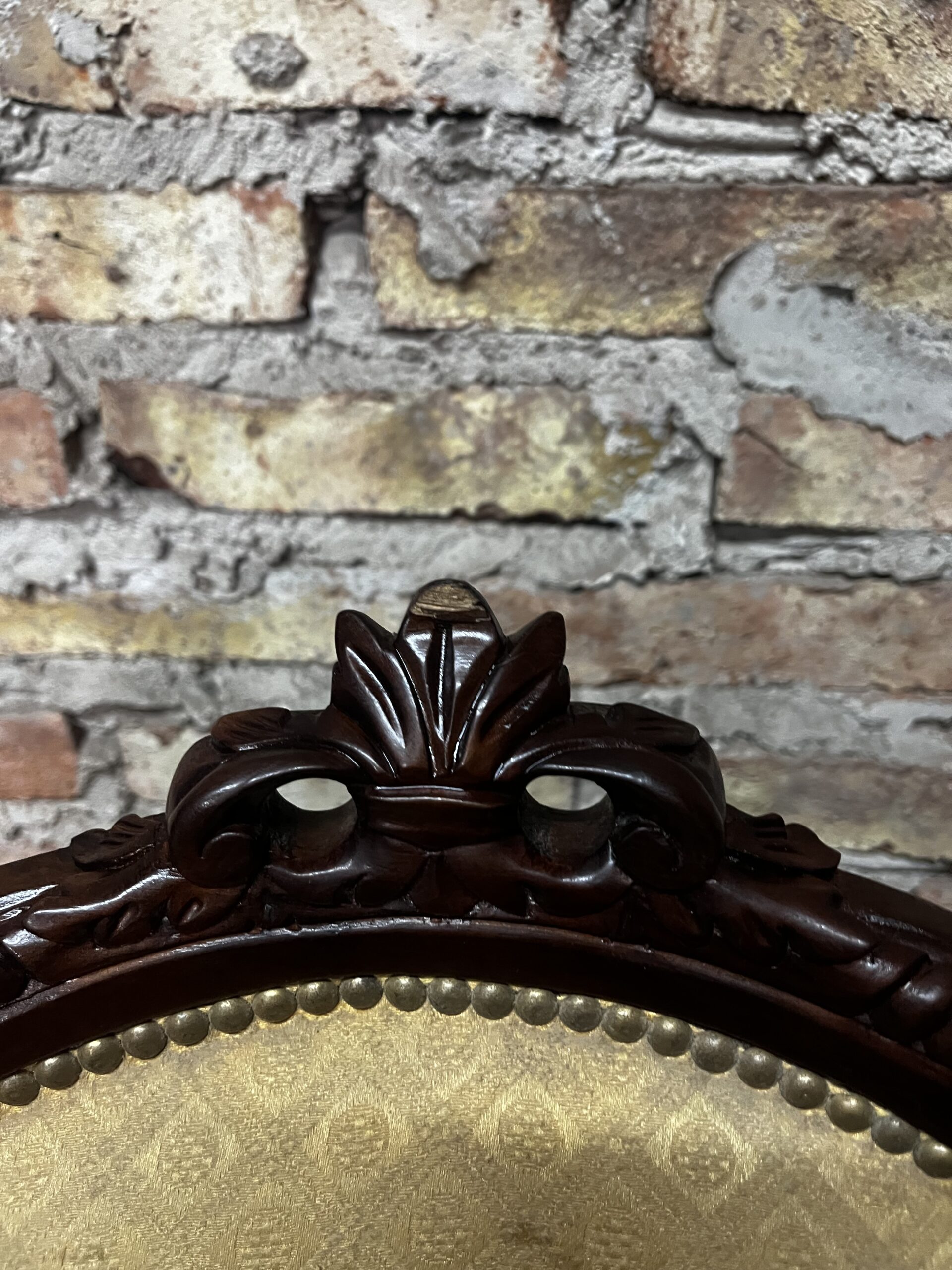 par de sillones antiguo estilo francés medallón de comedor - Imagen 2