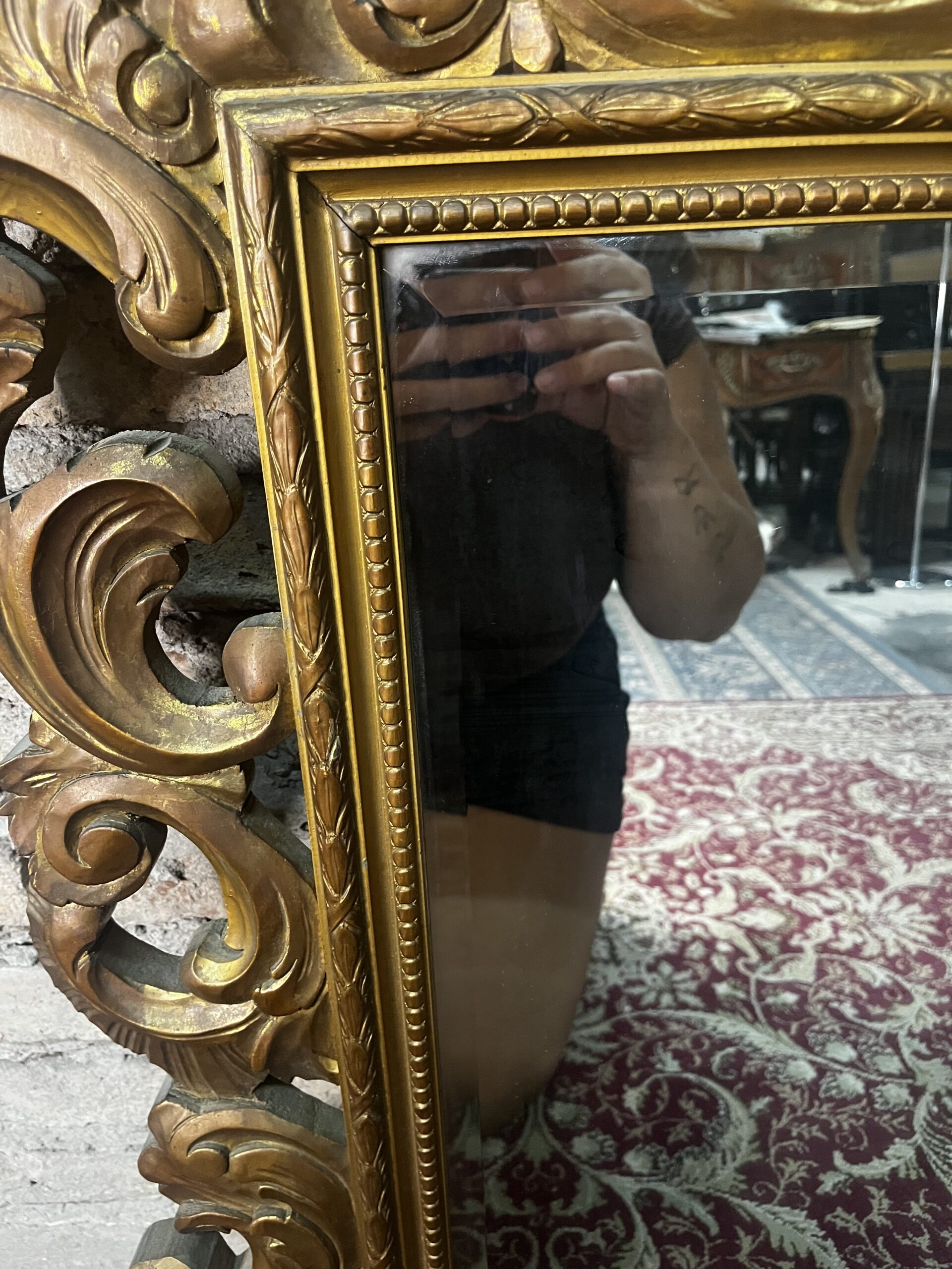 espejo francés Luis xv de comedor biselado antiguo en madera dorado a la hoja - Imagen 3
