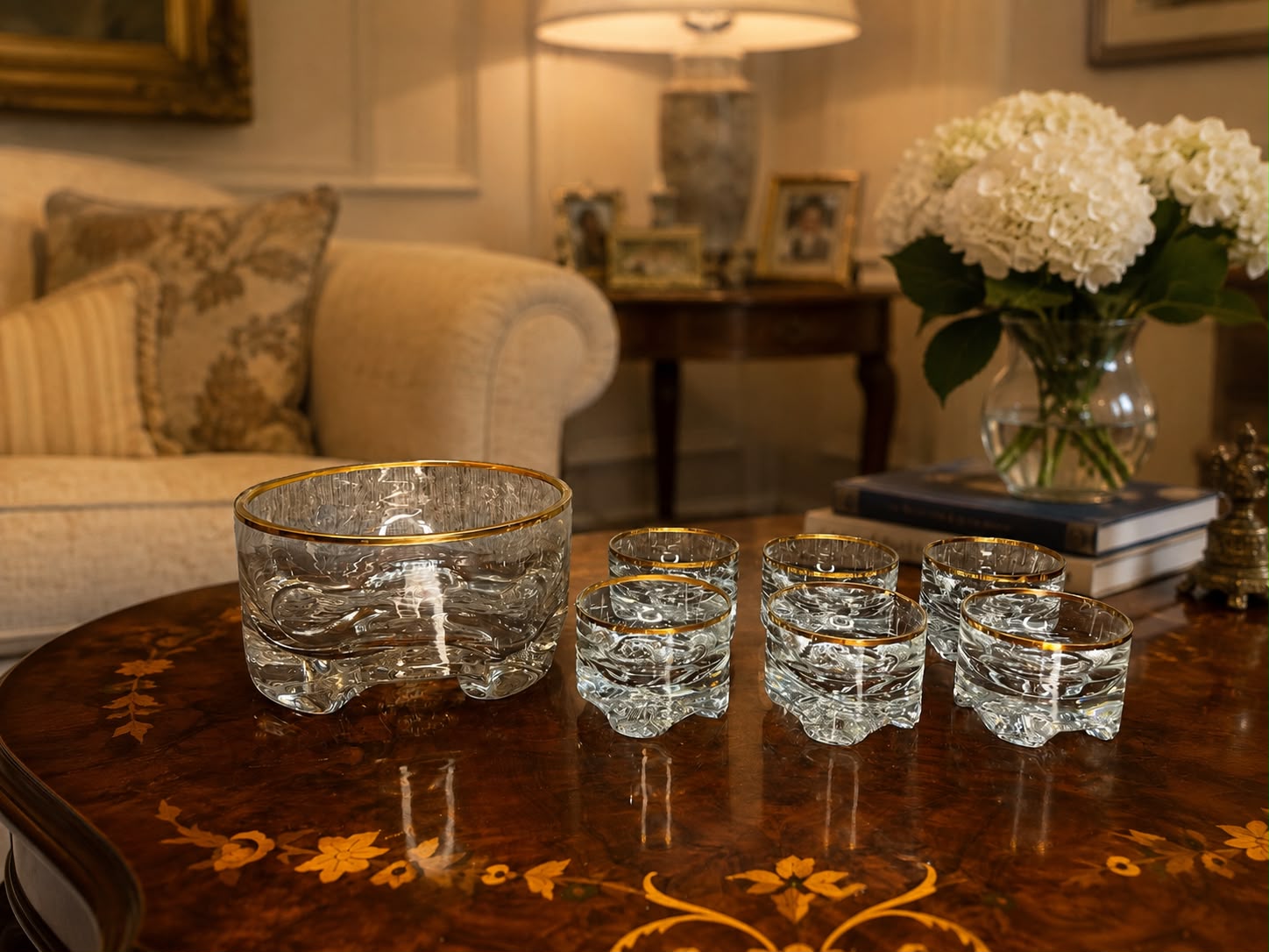 juego de whisky de cristal con guarda dorada
